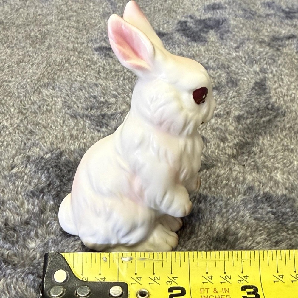 Norcrest Porcelain Rabbit Figurine - Picture 8 of 9